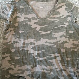 Universal Thread Camouflage V-Neck Tee